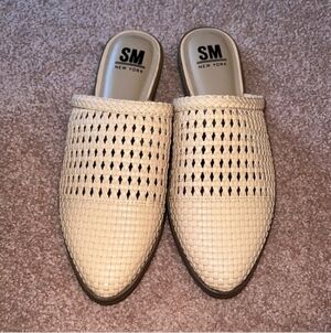 Steve Madden SM New York Woven Mules